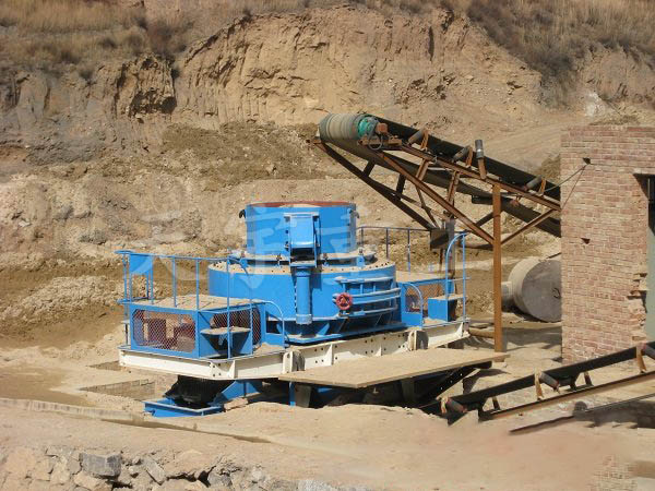 天宇重工帶領(lǐng)客戶實(shí)地考察制砂機(jī)試機(jī) 天宇重工帶領(lǐng)客戶實(shí)地考察制砂機(jī)試機(jī)