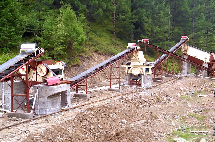 天宇重工鵝卵石制砂機(jī)作業(yè)現(xiàn)場(chǎng) 天宇重工鵝卵石制砂機(jī)作業(yè)現(xiàn)場(chǎng)