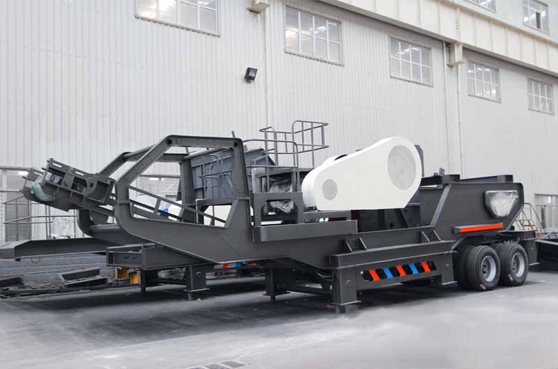 移動(dòng)反擊式破碎站 移動(dòng)反擊式破碎站