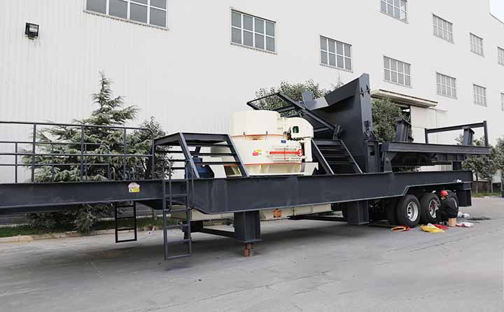 移動鵝卵石制砂機(jī)