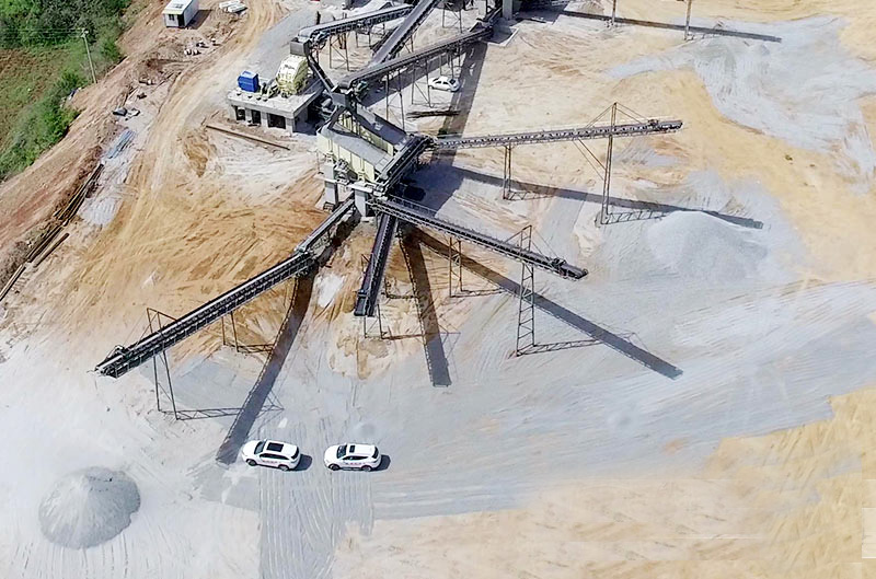 12、13石子生產(chǎn)現(xiàn)場